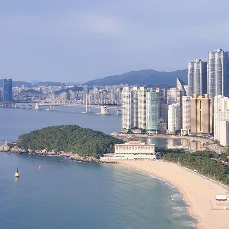 Grand Lct Residence Busan Exteriör bild