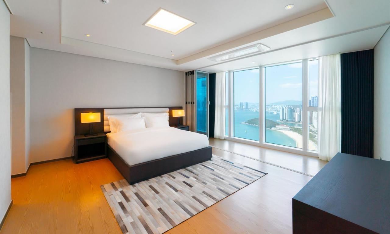 Grand Lct Residence Busan Exteriör bild