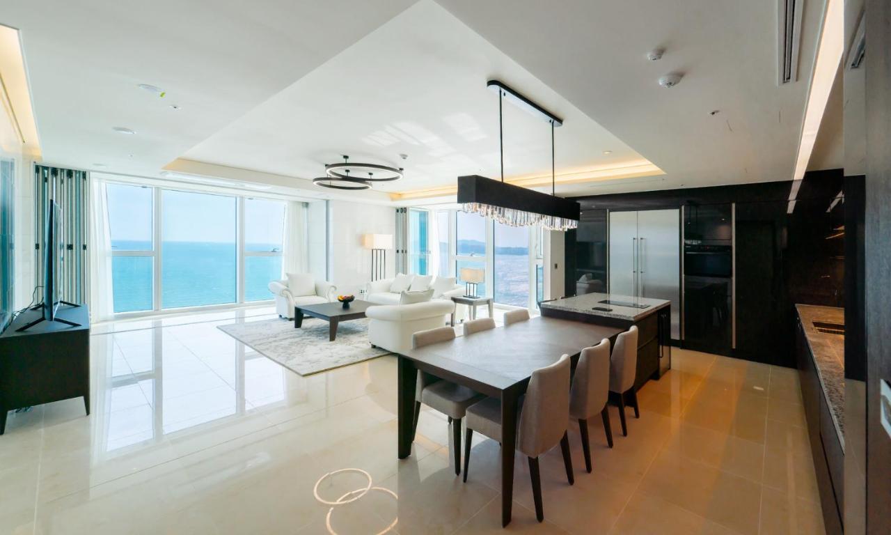 Grand Lct Residence Busan Exteriör bild